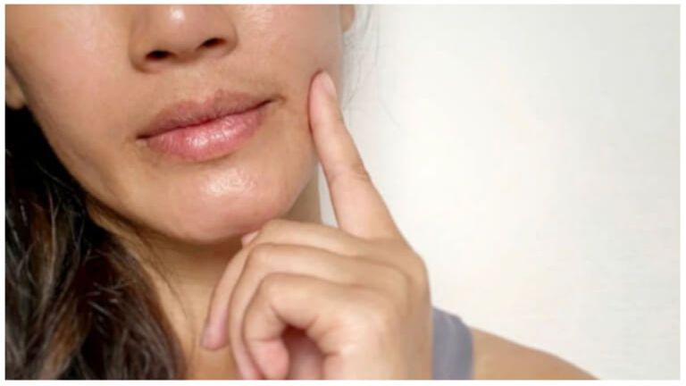 Lip-Balms-For-Dark-Lips.jpg